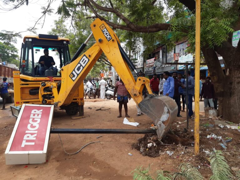 காரைக்குடியில் ஆக்கிரமிப்பு அகற்றம் : நகர் முழுவதும் நடவடிக்கை பாயுமா ?.. பொதுமக்கள் எதிர்பார்ப்பு..